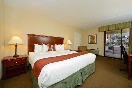 Las mejores ofertas de BEST WESTERN PLUS LA PORTE HOTEL & CONFERENCE CENTER La Porte 