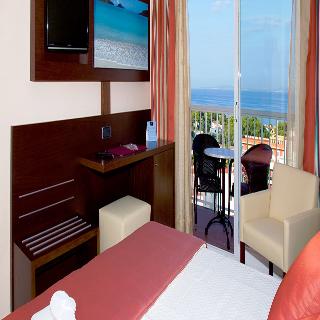 Las mejores ofertas de HOTEL TORRE AZUL & SPA - ADULTS ONLY S´Arenal