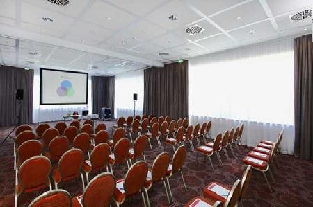 Las mejores ofertas de H+ HOTEL WIESBADEN NIEDERNHAUSEN Niedernhausen