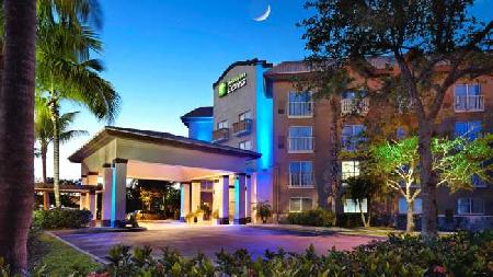 Las mejores ofertas de Holiday Inn Express & Suites Naples Downtown Naples 