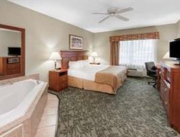 Las mejores ofertas de BAYMONT INN & SUITES GRAND RAPIDS NORTH Walker