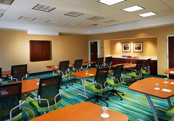 Las mejores ofertas de SPRINGHILL SUITES By MARRIOTT NEWARK LIBERTINTERNATIONAL 