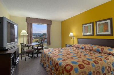 Las mejores ofertas de SUPER 8 MIDLAND Midland