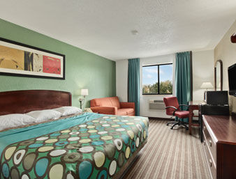 Las mejores ofertas de SUPER 8 ROSEVILLE DETROIT AREA Roseville