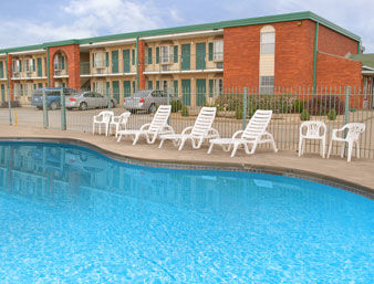 Las mejores ofertas de Days Inn by Wyndham Monett Monett 