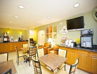 Las mejores ofertas de SUPER 8 DOWNTOWNCATUR Decatur