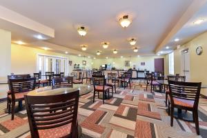 Las mejores ofertas de QUALITY INN SUITES Norman
