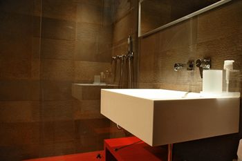 Las mejores ofertas de CHARMING HOUSE IQS Venecia