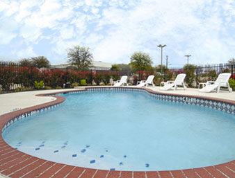 Las mejores ofertas de SUPER 8 MCKINNEPLANO Mckinney