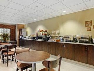 Las mejores ofertas de MICROTEL INN & SUITES BY WYNDHAM DICKINSON Dickinson