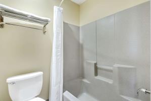 Las mejores ofertas de SUPER 8 BY WYNDHAM KANSAS CITY Parkville