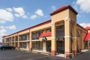 Las mejores ofertas de DAYS INN SWEETWATER AT LOST SEA Sweetwater