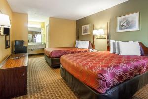 Las mejores ofertas de ECONO LODGE  INN SUITES Murfreesboro
