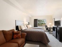 SUPER 8 BY WYNDHAM CEDAR FALLS