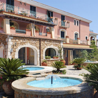 Las mejores ofertas de CLUB HOTEL TORRE MORESCA Orosei 