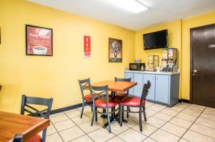 Las mejores ofertas de ECONO LODGE ROLLA Rolla