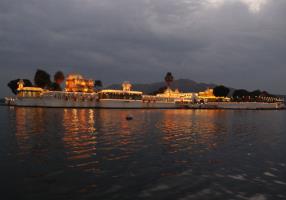 Las mejores ofertas de JAGMANDIR ISLAND PALACE Udaipur 