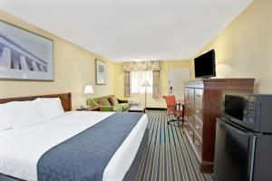 Las mejores ofertas de DAYS INN TOWSON Towson