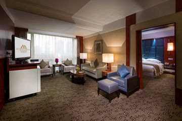 BEIJING KUNTAI ROYAL HOTEL