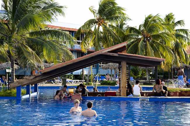 CLUB AMIGO ATLANTICO GUARDALAVACA