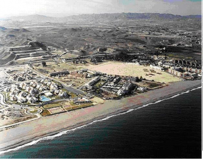 Las mejores ofertas de WONDERFUL APARTMENT LOCATED IN VERA-PLAYA FOR 6 PEOPLE. Vera