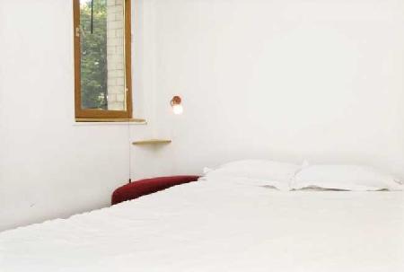 Las mejores ofertas de WARM APARTMENT IN PARIS FOR 2 GUESTS. Paris