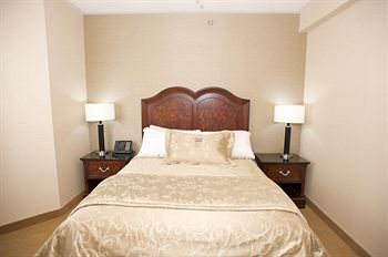 Las mejores ofertas de MONTE CARLO INN & SUITES DOWNTOWN MARKHAM MARKHAM