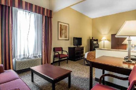 Las mejores ofertas de COMFORT SUITES Columbus 