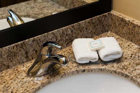 Las mejores ofertas de BEST WESTERN MAPLE RIDGE HOTEL MAPLE RIDGE