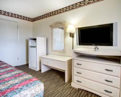 Las mejores ofertas de Econo Lodge Pearl Pearl 