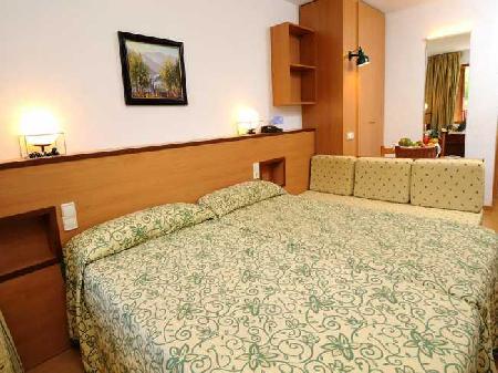 Las mejores ofertas de HOTEL EVENIA MONTE ALBA Cerler