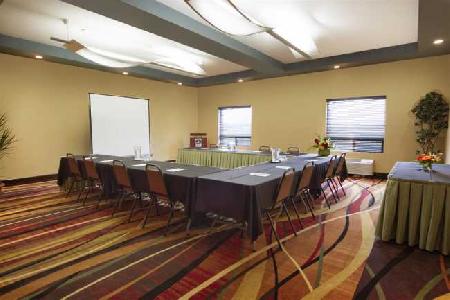 Las mejores ofertas de BEST WESTERN PLUS SHERWOOD PARK INN & SUITES Sherwood Park