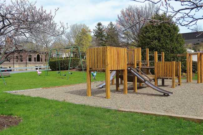 PLUS INN CONFERENCE CENTER