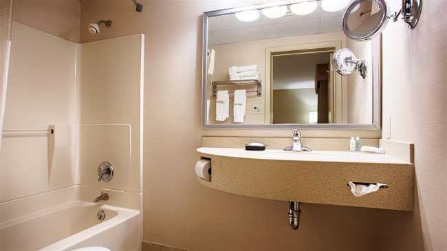 PLUS INN CONFERENCE CENTER