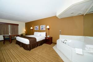 Las mejores ofertas de BEST WESTERN FLINT AIRPORT INN & SUITES Flint