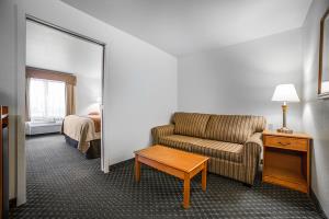 Las mejores ofertas de COMFORT INN & SUITES Rawlins 