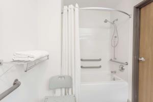 Las mejores ofertas de SUPER 8 PRINCE FREDERICK Prince Frederick