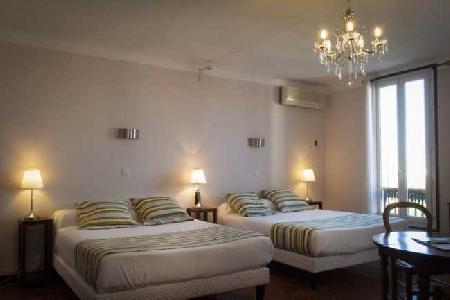 Las mejores ofertas de Du Forum Arles