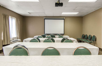 Las mejores ofertas de Comfort Suites (St. Joseph) Kansas City 