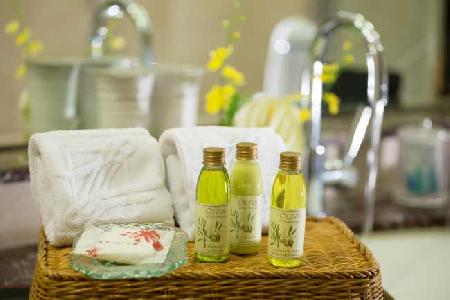 Las mejores ofertas de TAYIH LANDIS Tainan 