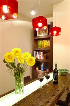 Las mejores ofertas de POETRY BUILDING RECOLETA Buenos Aires
