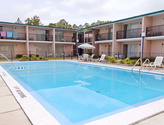 Las mejores ofertas de DAYS INN PERRY Perry