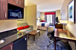 Las mejores ofertas de HOLIDAY INN EXPRESS AND SUITES KNOXVILLE WEST OAK Oak Ridge