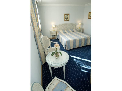 Las mejores ofertas de TIREL GUERIN Saint-méloir-des-ondes 