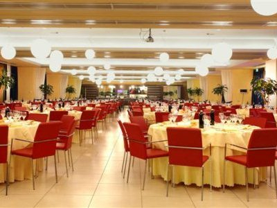 Las mejores ofertas de HOTEL LE ROBINIE Solbiate Olona 