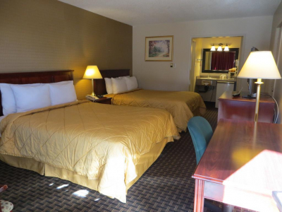 Las mejores ofertas de Super 8 Motel Village Calgary AB Calgary 