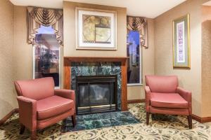 SUPER 8 BY WYNDHAM INDIANAPOLIS/NE/CASTLETON AREA