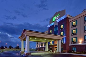 Las mejores ofertas de HOLIDAY INN EXPRESS HOTEL & SUITES MEDICINE HAT TR Medicine Hat 