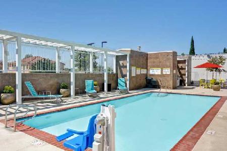 Las mejores ofertas de HOME2 SUITES BY HILTON AZUSA Azusa