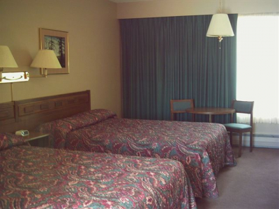 Las mejores ofertas de Red Coach Inn - Standard One Hundred Mile House